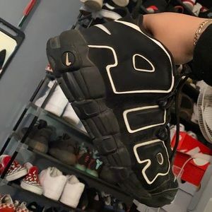 Black and white up-tempos